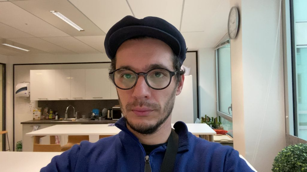 Alt Image